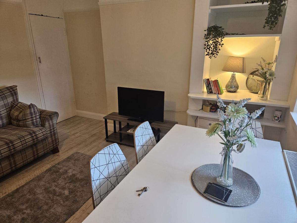 Leigh-On-Sea Retreat - 2 Bedroom Apartment מראה חיצוני תמונה