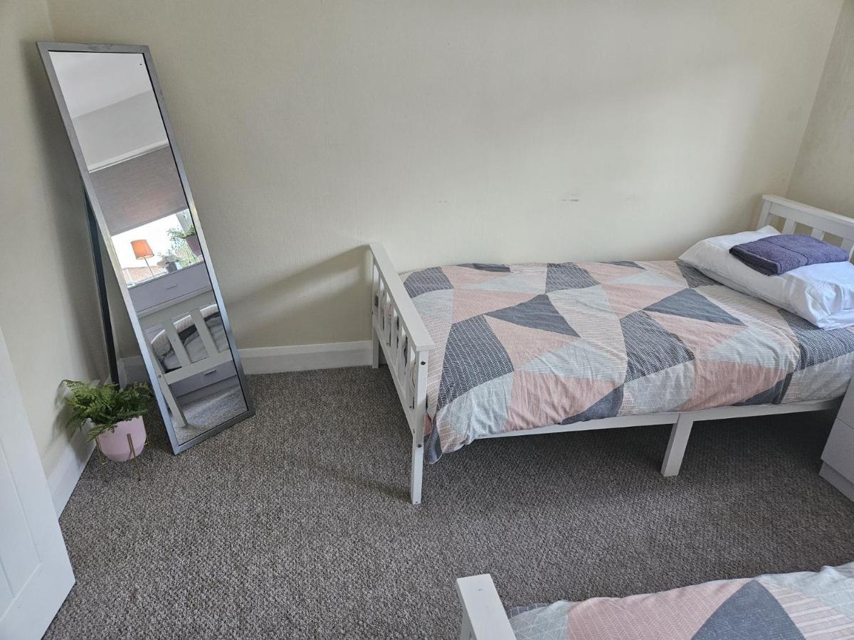 Leigh-On-Sea Retreat - 2 Bedroom Apartment מראה חיצוני תמונה